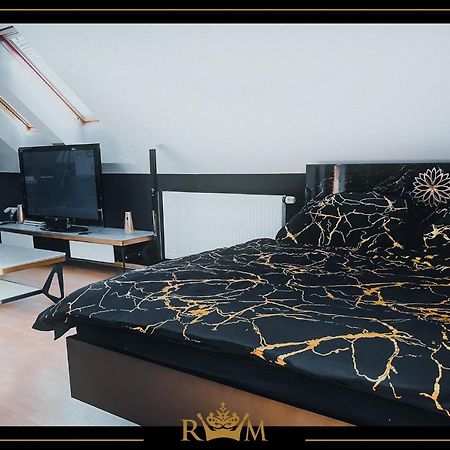 Rm Luxury Apartment In Prague • 6 People • Free Parking • Pets Ngoại thất bức ảnh