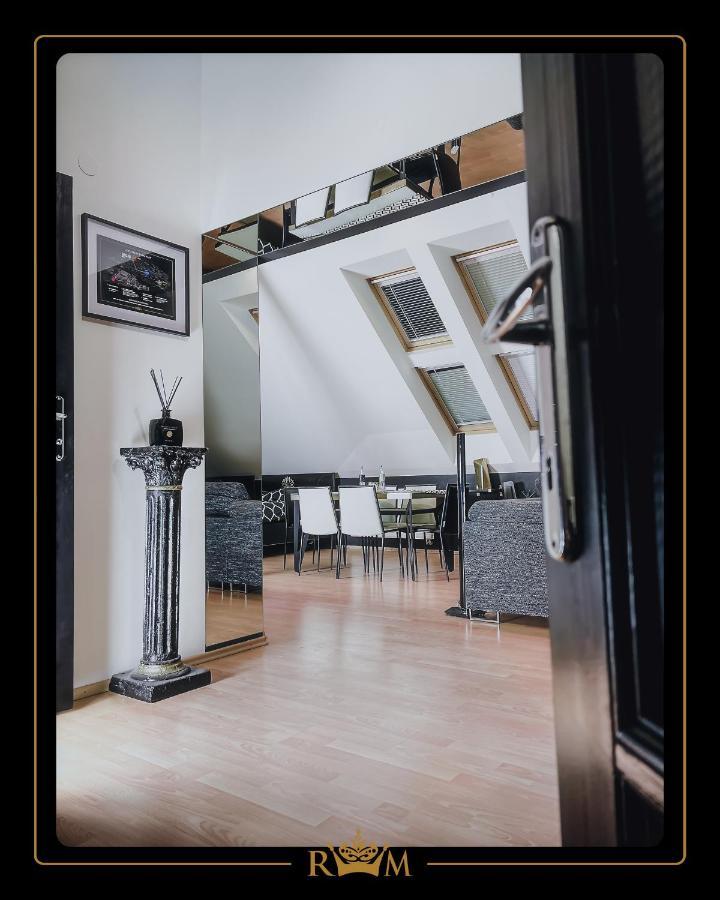 Rm Luxury Apartment In Prague • 6 People • Free Parking • Pets Ngoại thất bức ảnh